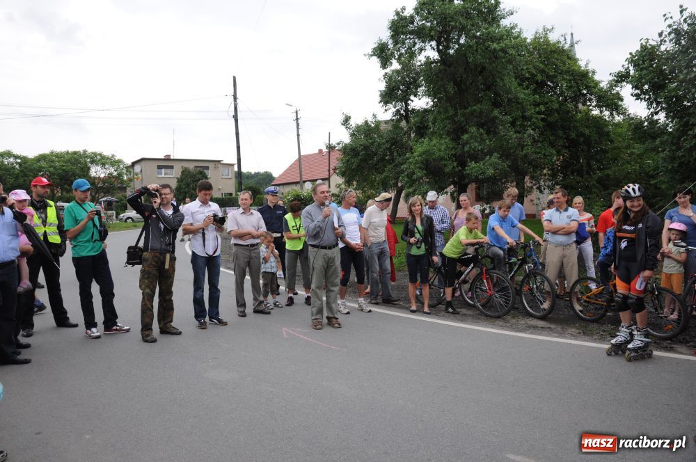 Zdjęcie w galerii na portalu naszraciborz.pl: W Modzurowie ścigali się na łyżworolkach wiadomości z regionu