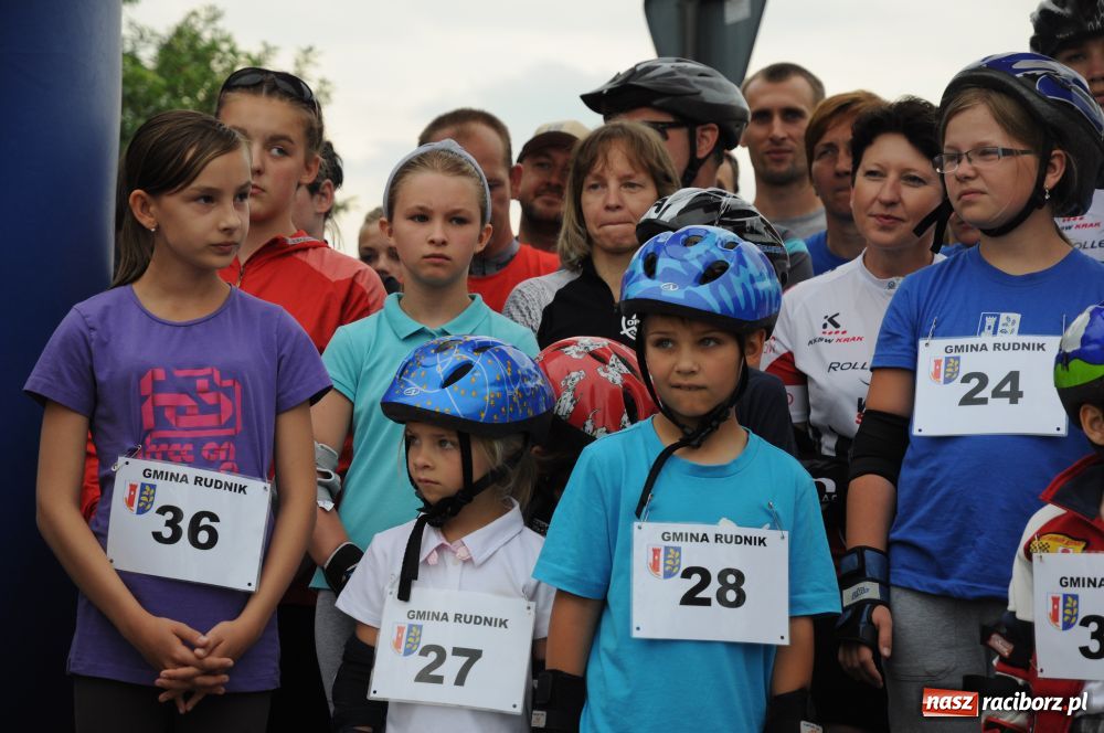 Zdjęcie w galerii na portalu naszraciborz.pl: W Modzurowie ścigali się na łyżworolkach wiadomości z regionu