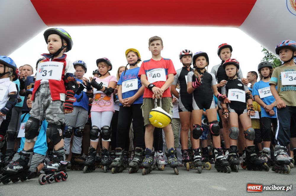 Zdjęcie w galerii na portalu naszraciborz.pl: W Modzurowie ścigali się na łyżworolkach wiadomości z regionu