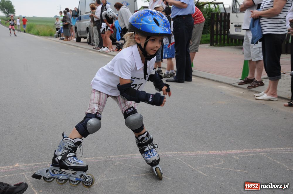 Zdjęcie w galerii na portalu naszraciborz.pl: W Modzurowie ścigali się na łyżworolkach wiadomości z regionu