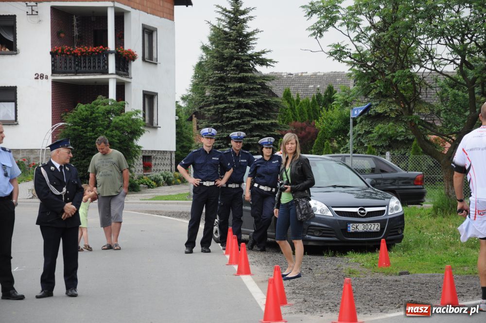 Zdjęcie w galerii na portalu naszraciborz.pl: W Modzurowie ścigali się na łyżworolkach wiadomości z regionu