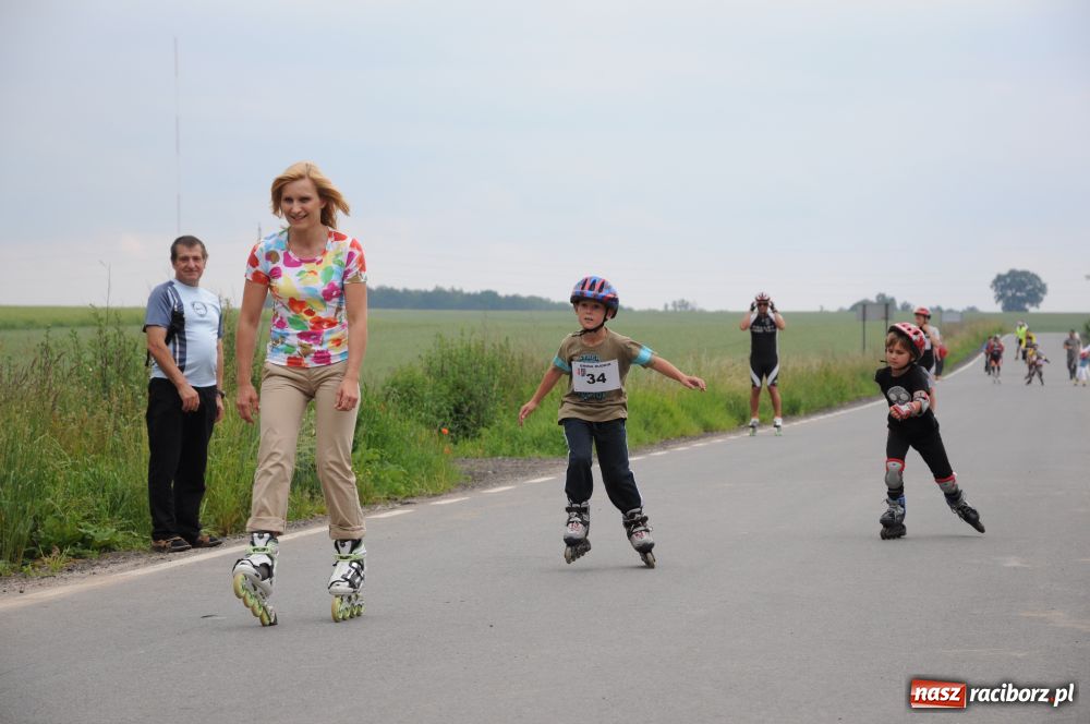 Zdjęcie w galerii na portalu naszraciborz.pl: W Modzurowie ścigali się na łyżworolkach wiadomości z regionu