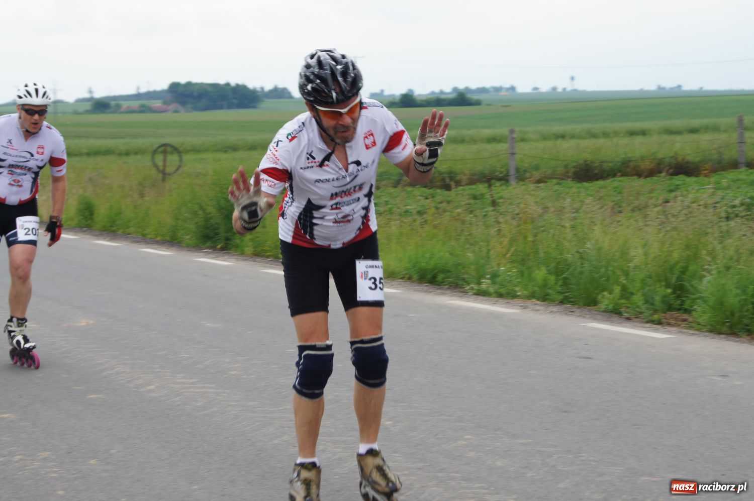 Zdjęcie w galerii na portalu naszraciborz.pl: W Modzurowie ścigali się na łyżworolkach wiadomości z regionu