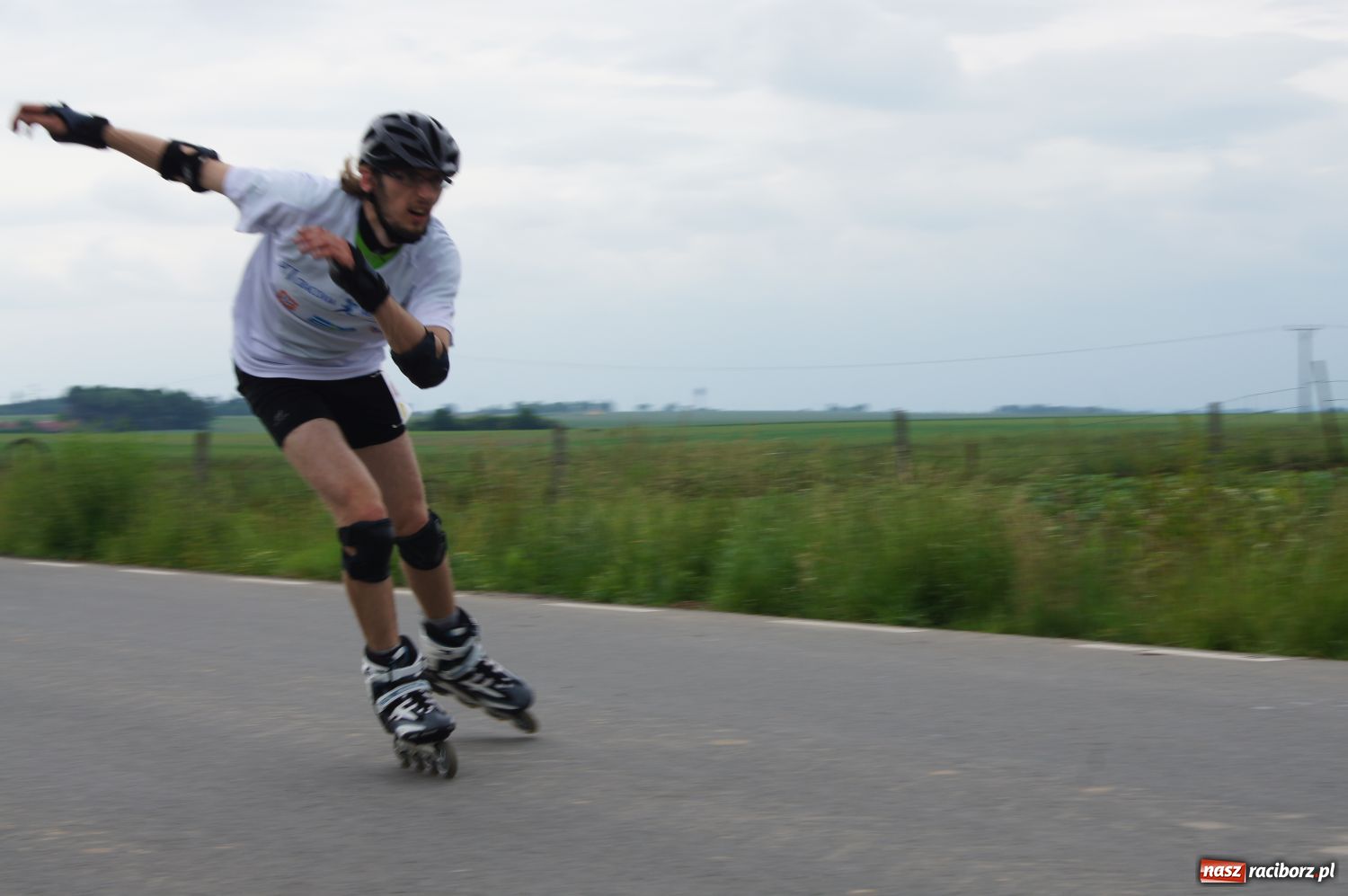 Zdjęcie w galerii na portalu naszraciborz.pl: W Modzurowie ścigali się na łyżworolkach wiadomości z regionu