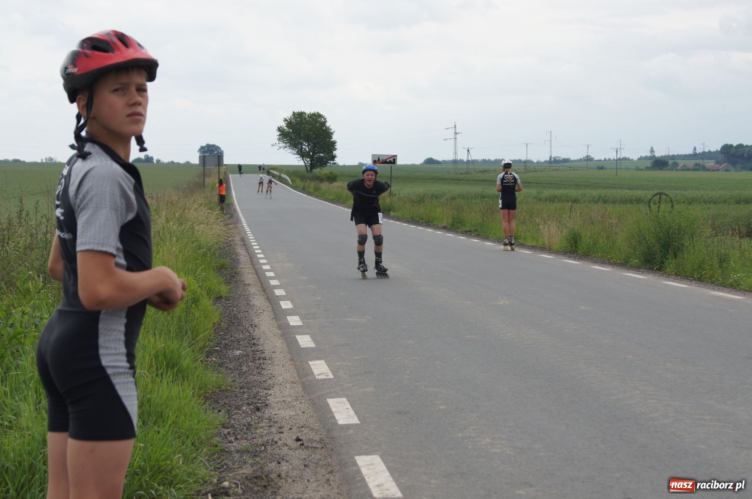 Zdjęcie w galerii na portalu naszraciborz.pl: W Modzurowie ścigali się na łyżworolkach wiadomości z regionu
