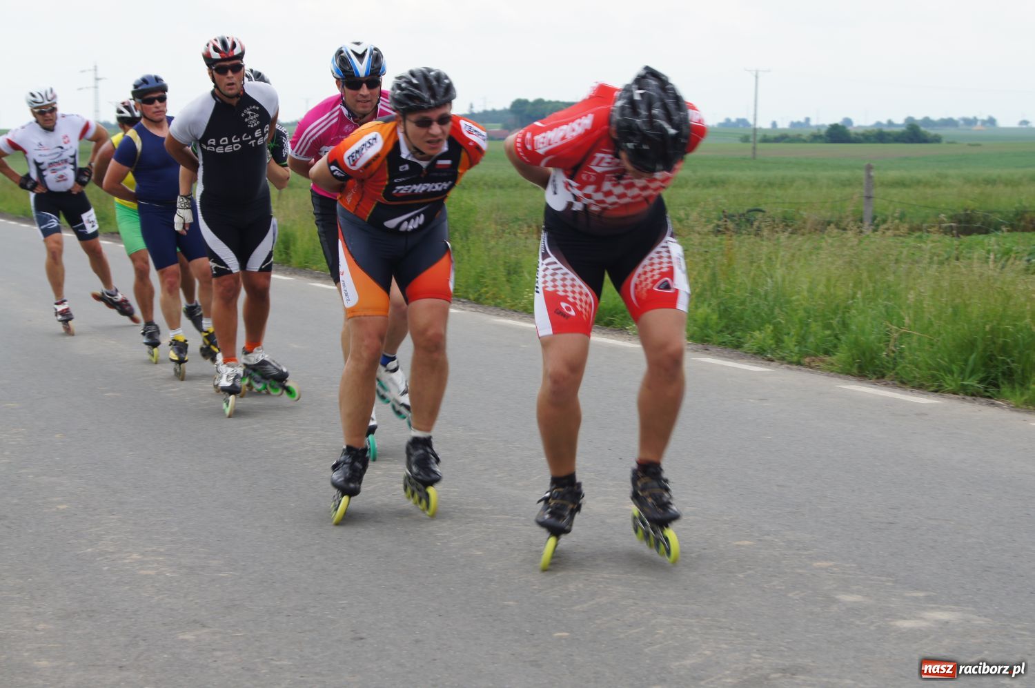 Zdjęcie w galerii na portalu naszraciborz.pl: W Modzurowie ścigali się na łyżworolkach wiadomości z regionu