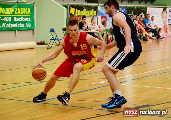 Zdjęcie w galerii na portalu naszraciborz.pl: Pierwsze finałowe zmagania dla Dywyty wiadomości z regionu