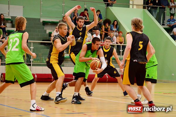 Zdjęcie w galerii na portalu naszraciborz.pl: Pierwsze finałowe zmagania dla Dywyty wiadomości z regionu