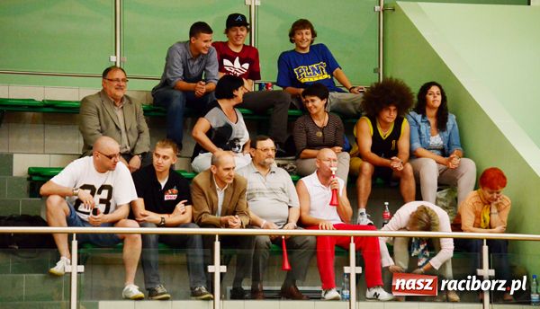 Zdjęcie w galerii na portalu naszraciborz.pl: Pierwsze finałowe zmagania dla Dywyty wiadomości z regionu