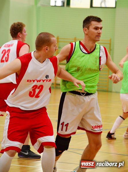 Zdjęcie w galerii na portalu naszraciborz.pl: Pierwsze finałowe zmagania dla Dywyty wiadomości z regionu