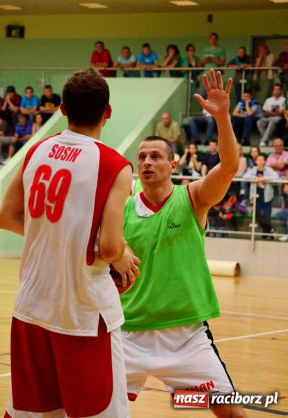 Zdjęcie w galerii na portalu naszraciborz.pl: Pierwsze finałowe zmagania dla Dywyty wiadomości z regionu