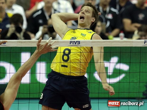 Zdjęcie w galerii na portalu naszraciborz.pl: Koszulka Murilo na licytacji Fundacji Herosi wiadomości z regionu