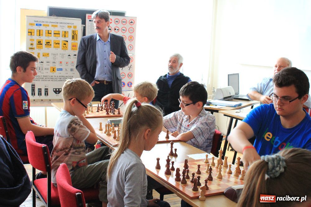 Zdjęcie w galerii na portalu naszraciborz.pl: Szachiści rywalizowali w MOS-ie wiadomości z regionu