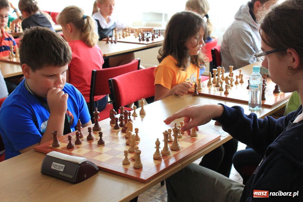Zdjęcie w galerii na portalu naszraciborz.pl: Szachiści rywalizowali w MOS-ie wiadomości z regionu