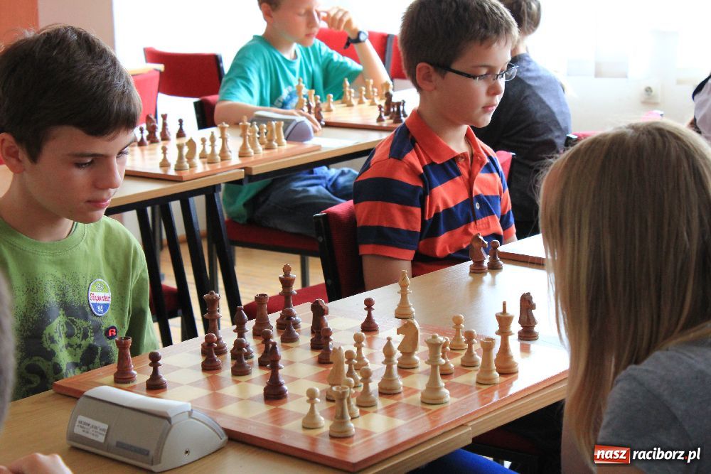 Zdjęcie w galerii na portalu naszraciborz.pl: Szachiści rywalizowali w MOS-ie wiadomości z regionu