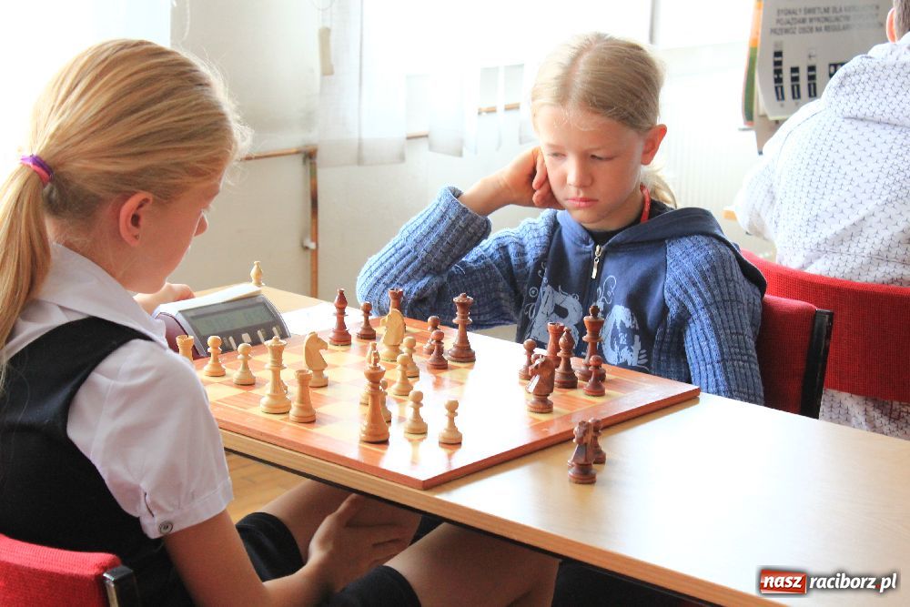 Zdjęcie w galerii na portalu naszraciborz.pl: Szachiści rywalizowali w MOS-ie wiadomości z regionu