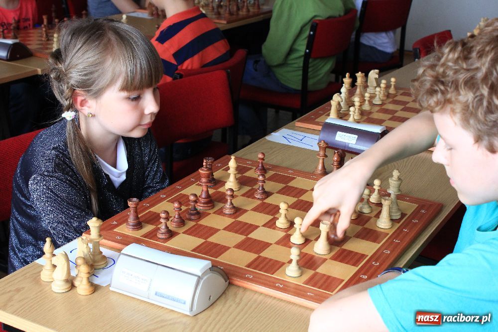 Zdjęcie w galerii na portalu naszraciborz.pl: Szachiści rywalizowali w MOS-ie wiadomości z regionu