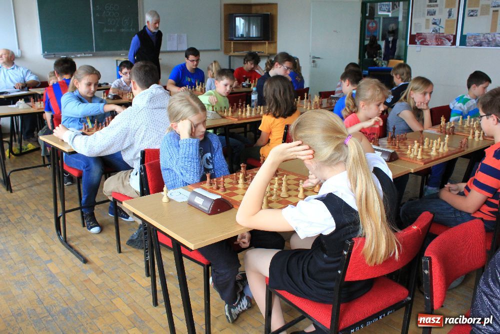 Zdjęcie w galerii na portalu naszraciborz.pl: Szachiści rywalizowali w MOS-ie wiadomości z regionu