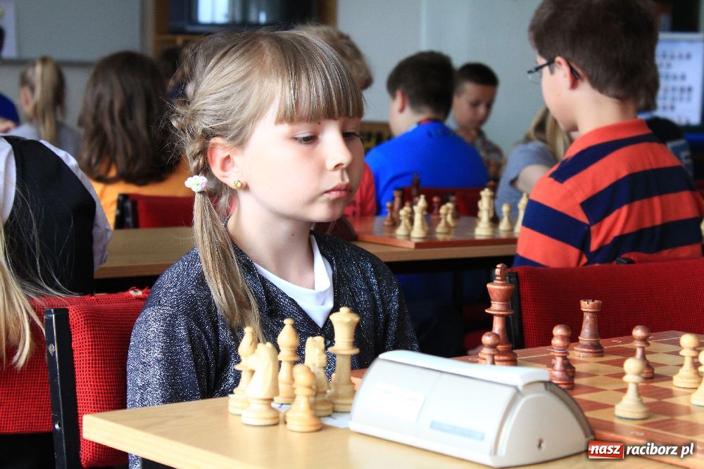 Zdjęcie w galerii na portalu naszraciborz.pl: Szachiści rywalizowali w MOS-ie wiadomości z regionu