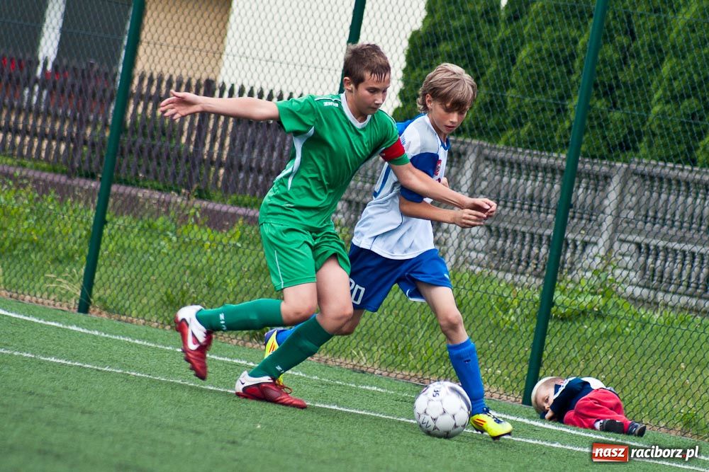 Zdjęcie w galerii na portalu naszraciborz.pl: Remis w meczu na szczycie wiadomości z regionu