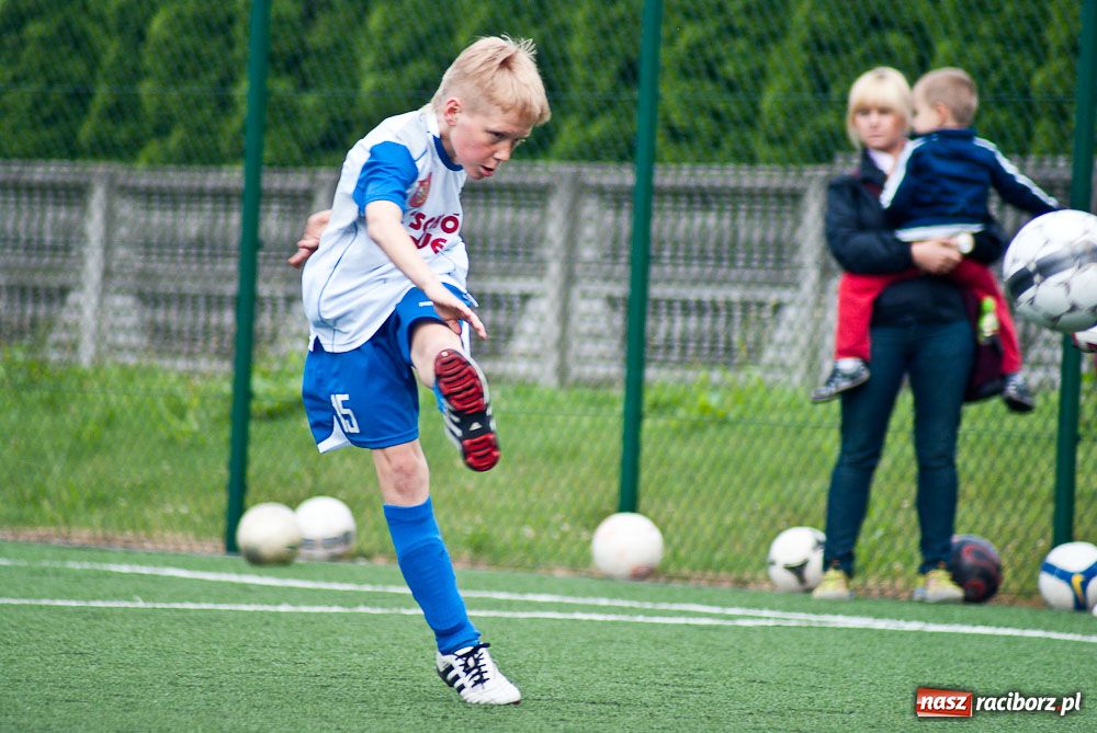 Zdjęcie w galerii na portalu naszraciborz.pl: Remis w meczu na szczycie wiadomości z regionu