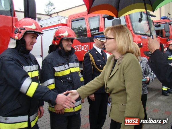 Zdjęcie w galerii na portalu naszraciborz.pl: Fundusz kolejny raz wsparł strażaków wiadomości z regionu