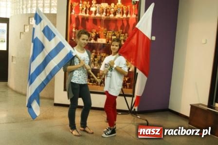 Zdjęcie w galerii na portalu naszraciborz.pl: SP 1 - kibicuje wiadomości z regionu