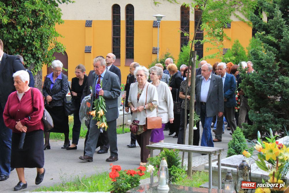Zdjęcie w galerii na portalu naszraciborz.pl: Pożegnano śp. Lecha Staszewskiego wiadomości z regionu
