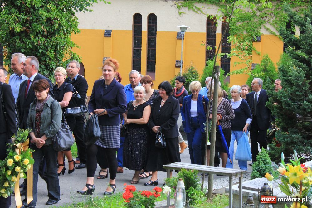 Zdjęcie w galerii na portalu naszraciborz.pl: Pożegnano śp. Lecha Staszewskiego wiadomości z regionu