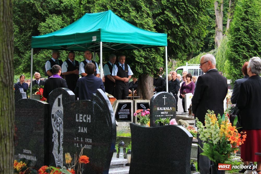 Zdjęcie w galerii na portalu naszraciborz.pl: Pożegnano śp. Lecha Staszewskiego wiadomości z regionu