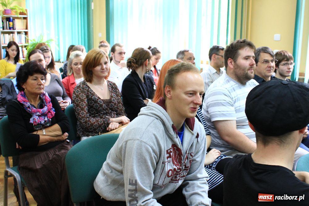 Zdjęcie w galerii na portalu naszraciborz.pl: Idealna książka na Euro 2012 wiadomości z regionu