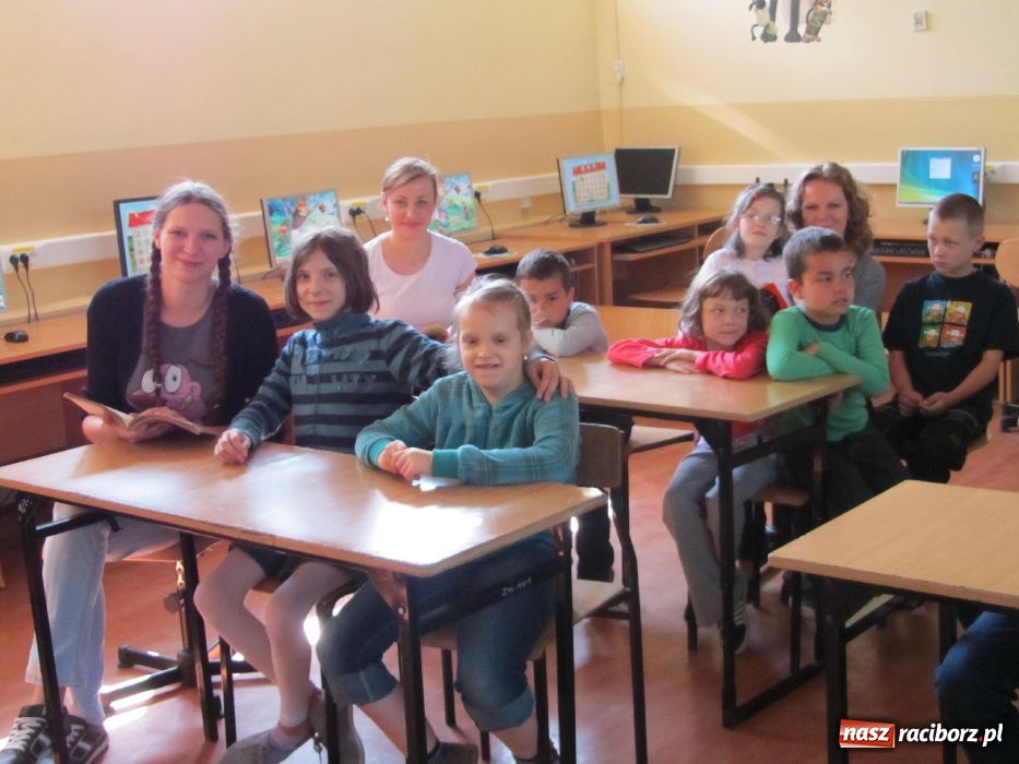 Zdjęcie w galerii na portalu naszraciborz.pl: Instytut Studiów Społecznych w akcji wiadomości z regionu