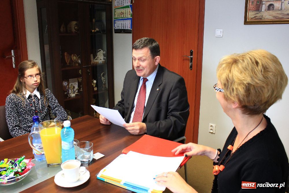 Zdjęcie w galerii na portalu naszraciborz.pl: Ortografia nie ma przed nimi tajemnic wiadomości z regionu