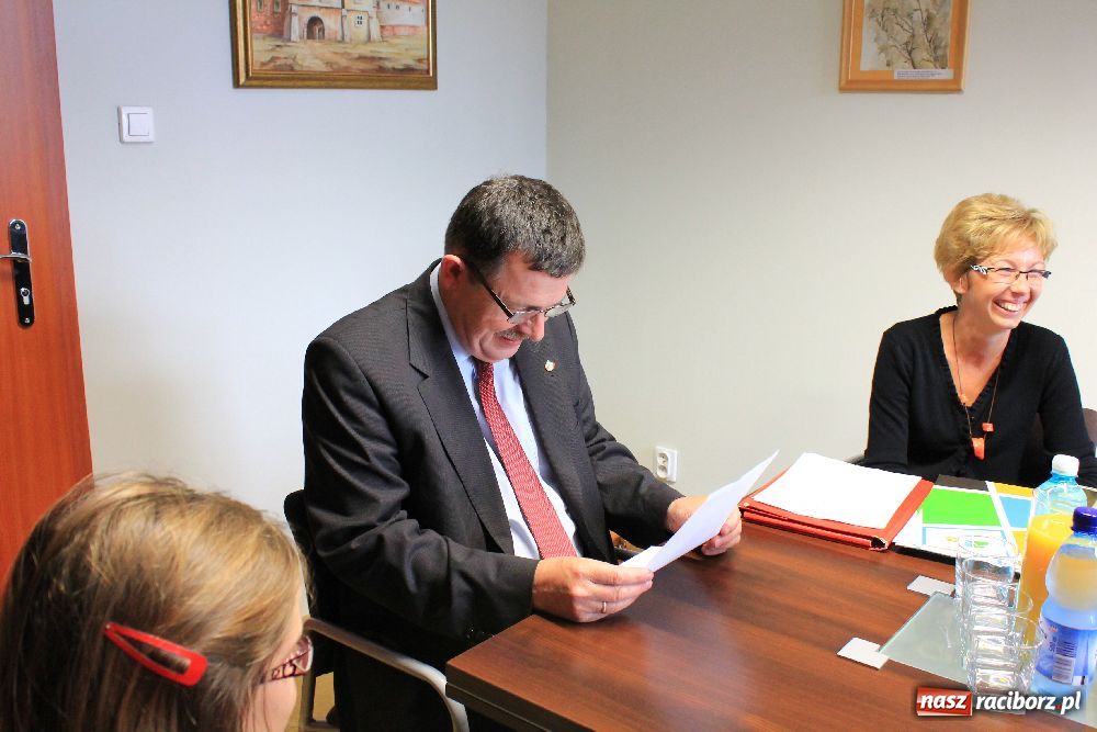 Zdjęcie w galerii na portalu naszraciborz.pl: Ortografia nie ma przed nimi tajemnic wiadomości z regionu