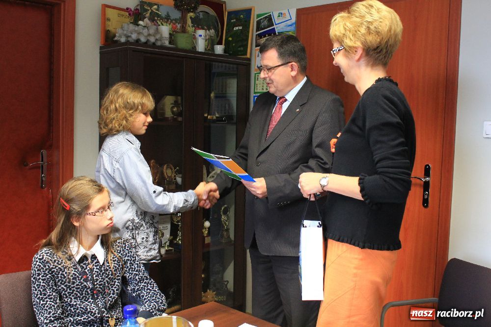 Zdjęcie w galerii na portalu naszraciborz.pl: Ortografia nie ma przed nimi tajemnic wiadomości z regionu