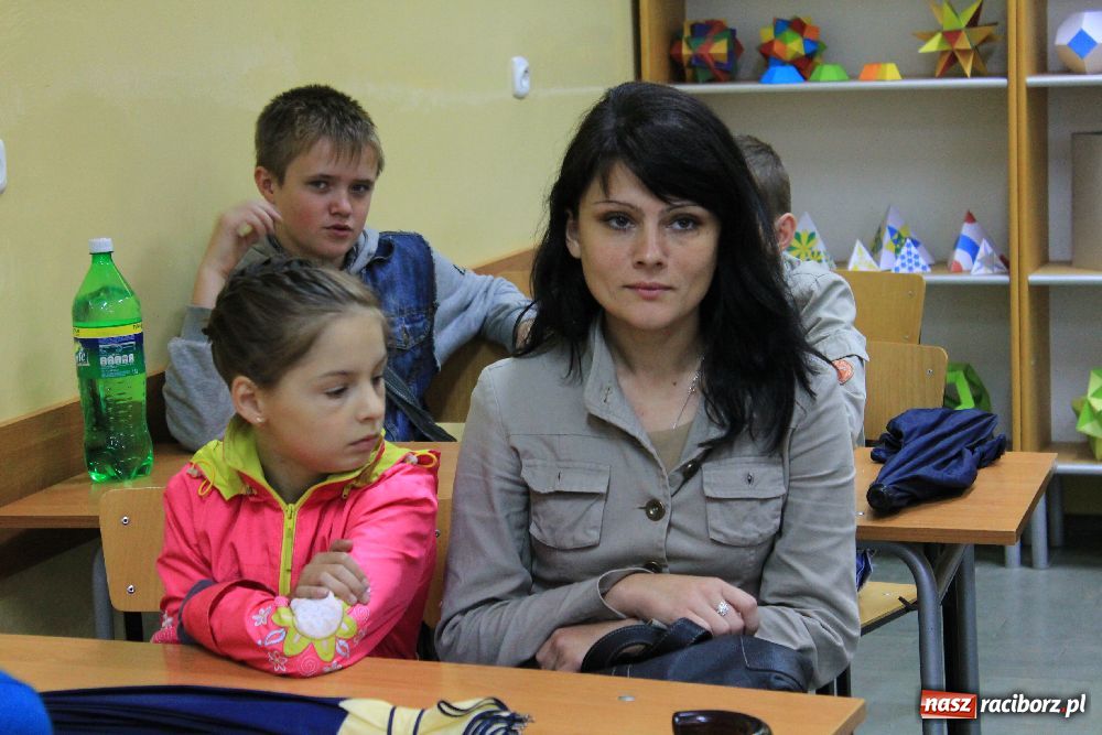Zdjęcie w galerii na portalu naszraciborz.pl: Dzieci z Białorusi odwiedziły II LO wiadomości z regionu