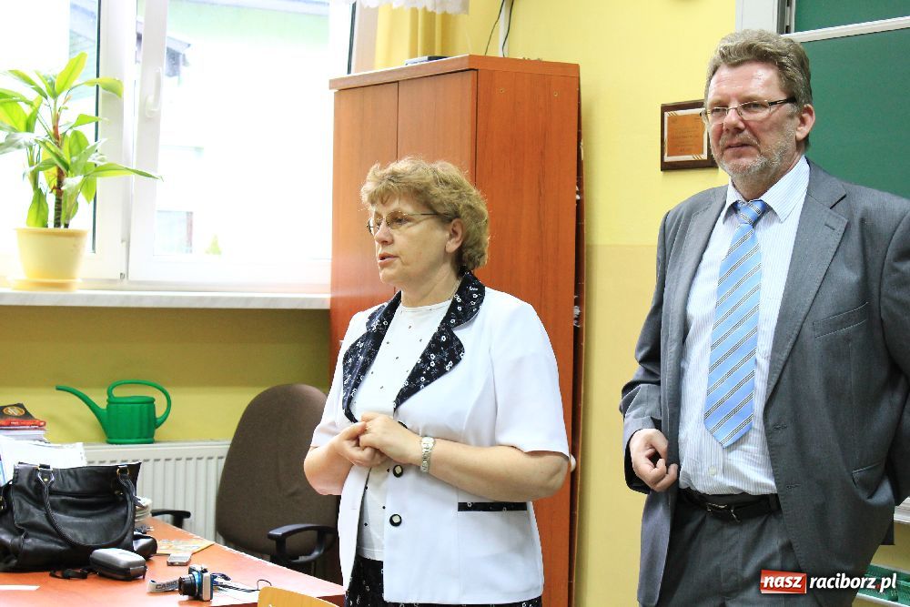 Zdjęcie w galerii na portalu naszraciborz.pl: Dzieci z Białorusi odwiedziły II LO wiadomości z regionu