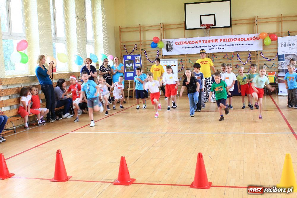 Zdjęcie w galerii na portalu naszraciborz.pl: Dzieci wzięły udział w turnieju wiadomości z regionu