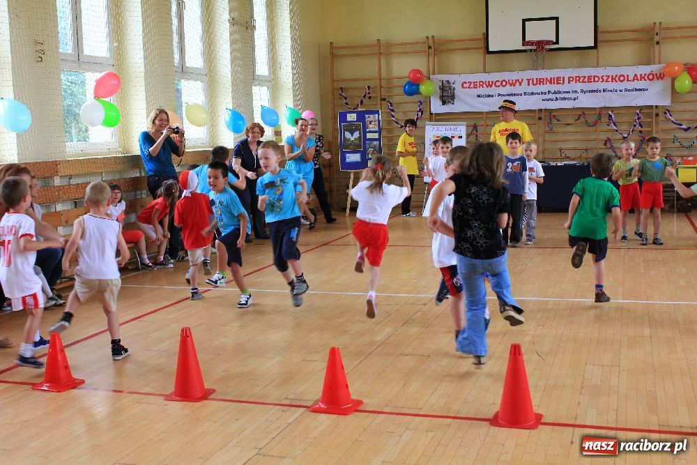 Zdjęcie w galerii na portalu naszraciborz.pl: Dzieci wzięły udział w turnieju wiadomości z regionu