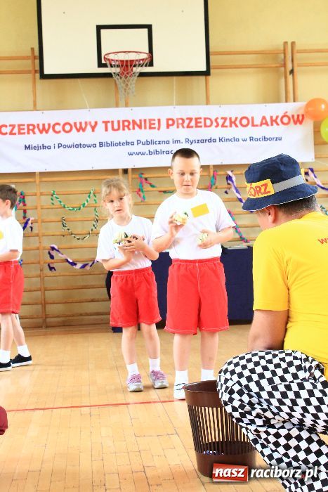 Zdjęcie w galerii na portalu naszraciborz.pl: Dzieci wzięły udział w turnieju wiadomości z regionu