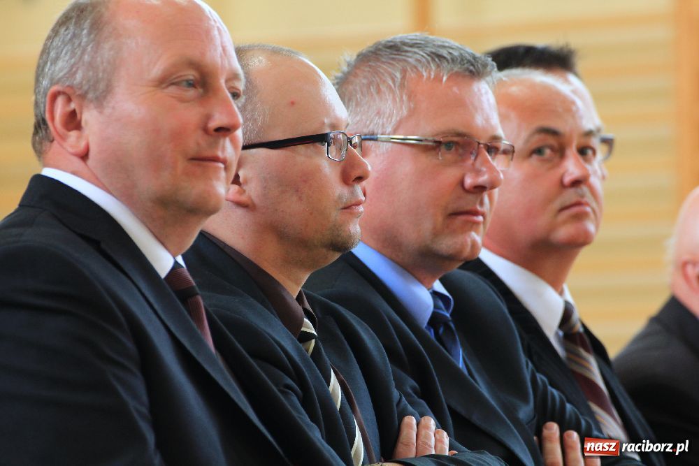 Zdjęcie w galerii na portalu naszraciborz.pl: Otwarto nowe boisko w Kornowacu wiadomości z regionu