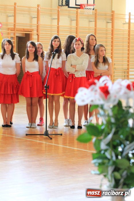 Zdjęcie w galerii na portalu naszraciborz.pl: Otwarto nowe boisko w Kornowacu wiadomości z regionu