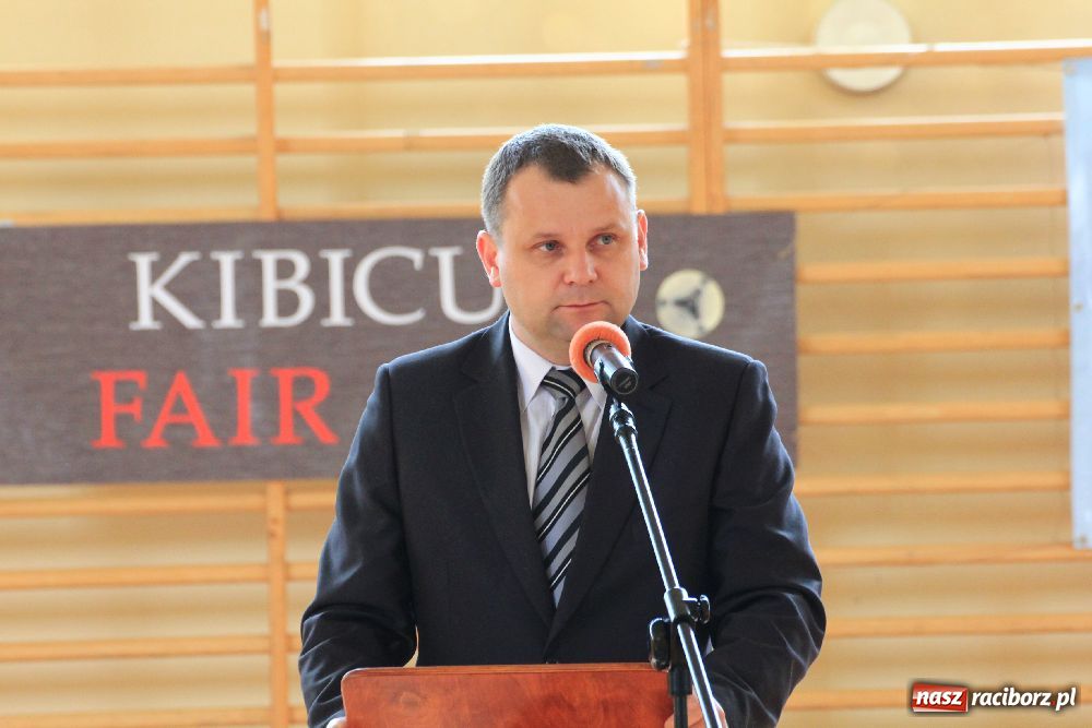 Zdjęcie w galerii na portalu naszraciborz.pl: Otwarto nowe boisko w Kornowacu wiadomości z regionu