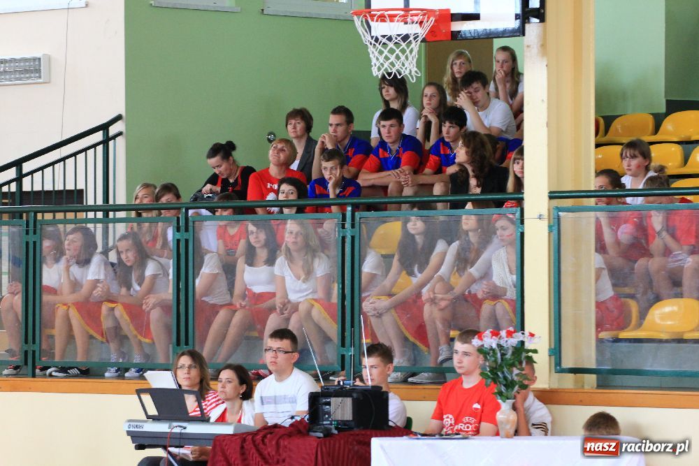 Zdjęcie w galerii na portalu naszraciborz.pl: Otwarto nowe boisko w Kornowacu wiadomości z regionu