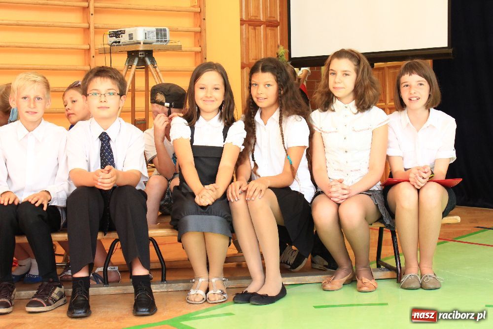 Zdjęcie w galerii na portalu naszraciborz.pl: 50-lecie Szkoły Podstawowej nr 13 wiadomości z regionu