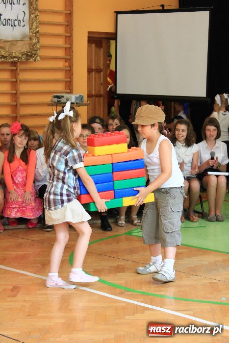 Zdjęcie w galerii na portalu naszraciborz.pl: 50-lecie Szkoły Podstawowej nr 13 wiadomości z regionu