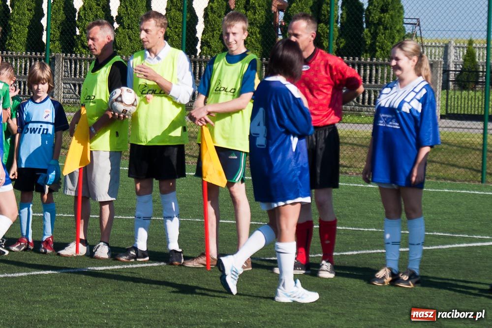 Zdjęcie w galerii na portalu naszraciborz.pl: Rodzice przegrali po rzutach karnych wiadomości z regionu