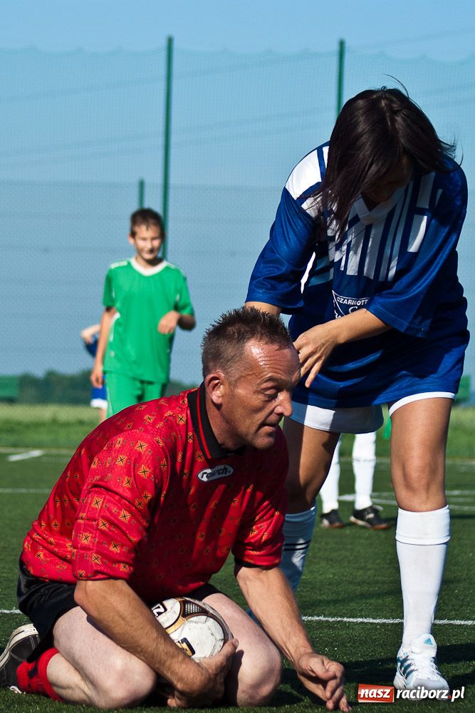 Zdjęcie w galerii na portalu naszraciborz.pl: Rodzice przegrali po rzutach karnych wiadomości z regionu