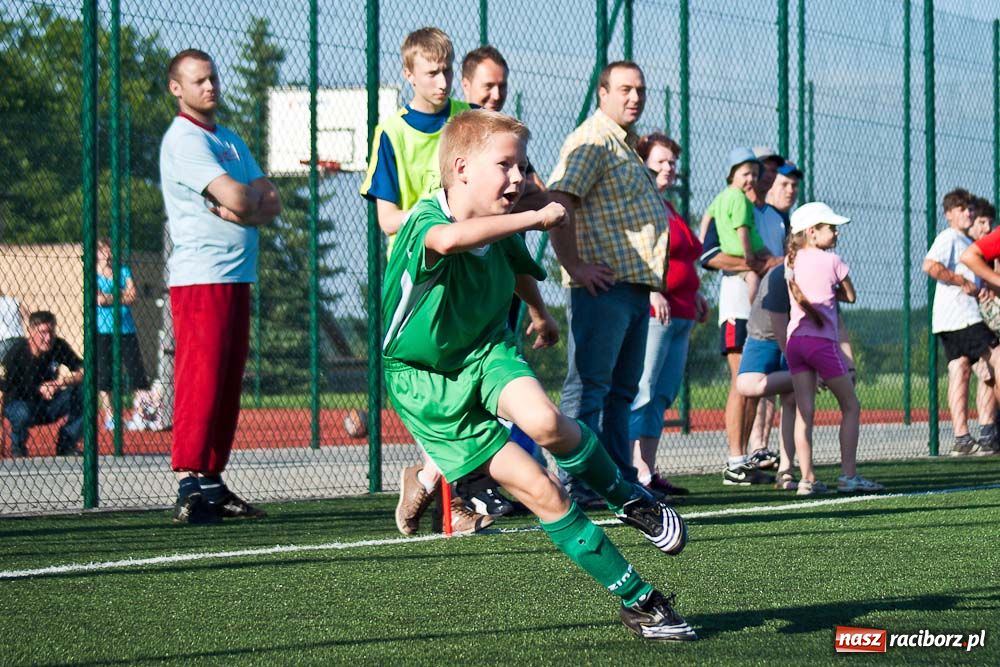 Zdjęcie w galerii na portalu naszraciborz.pl: Rodzice przegrali po rzutach karnych wiadomości z regionu