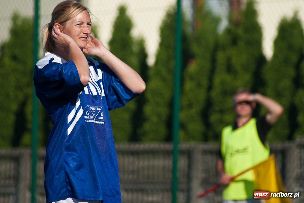 Zdjęcie w galerii na portalu naszraciborz.pl: Rodzice przegrali po rzutach karnych wiadomości z regionu